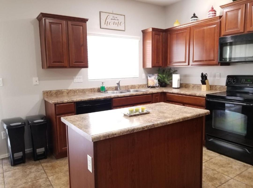 Phoenix I, Minutes To Airport And Downtown Екстериор снимка