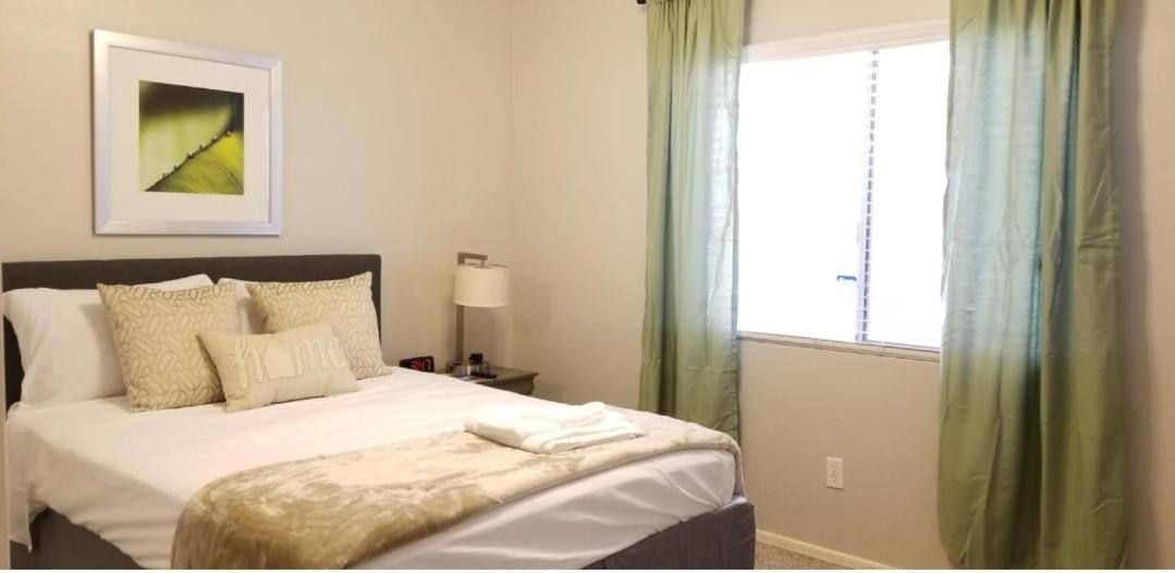 Phoenix I, Minutes To Airport And Downtown Екстериор снимка